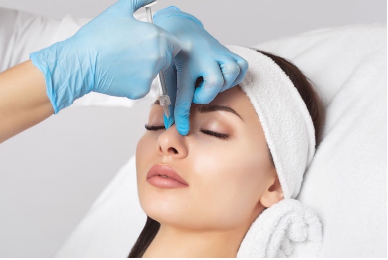 Qeyri – Cərrahi Rinoplastika